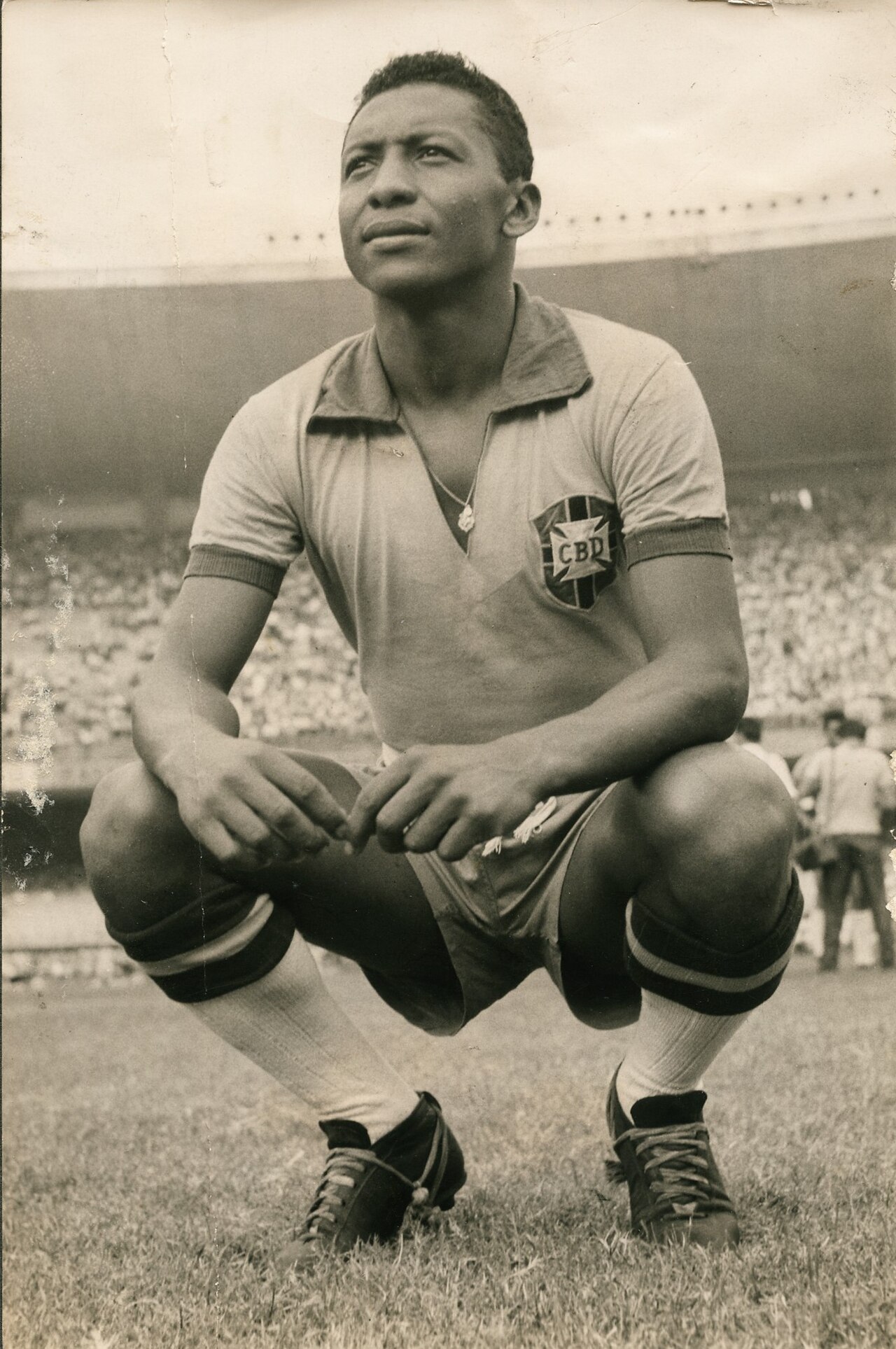 Fotografia histórica real de Índio em campo pelo Clube de Regatas do Flamengo — destaque da temporada de 1954, preservada nos acervos fotográficos da imprensa esportiva brasileira. (Fonte Oficial: Fundo Correio da Manhã / Arquivo Nacional & Jornal dos Sports (2º Tricampeonato 1953-54-55))