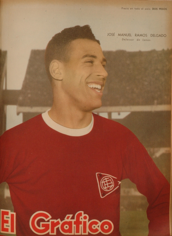 Fotografia histórica real de Reyes em campo pelo Clube de Regatas do Flamengo — destaque da temporada de 1967, preservada nos acervos fotográficos da imprensa esportiva brasileira. (Fonte Oficial: Acervo Jornal dos Sports, Correio da Manhã & O Globo)